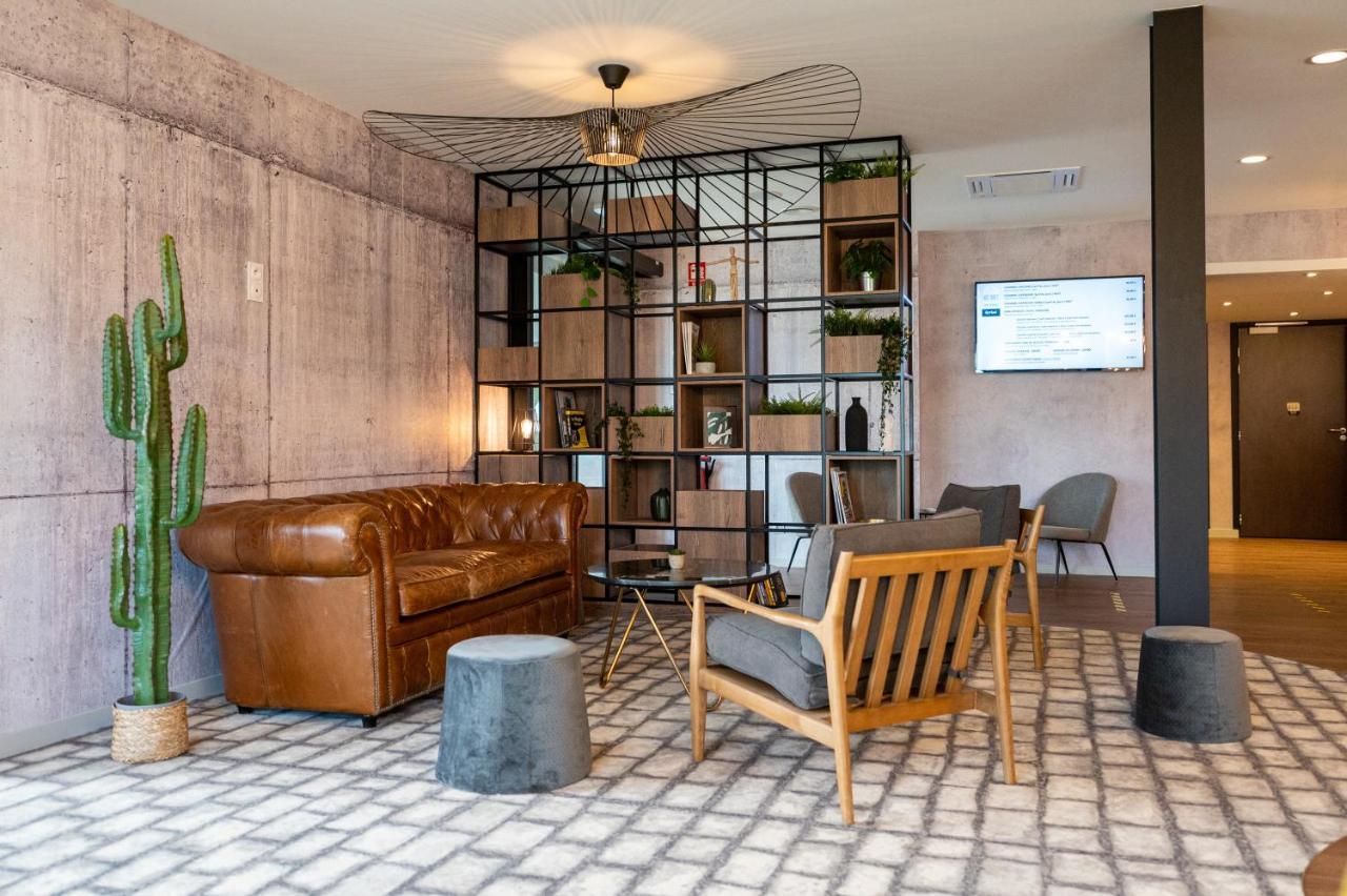 Kyriad Hotel Laval Dış mekan fotoğraf