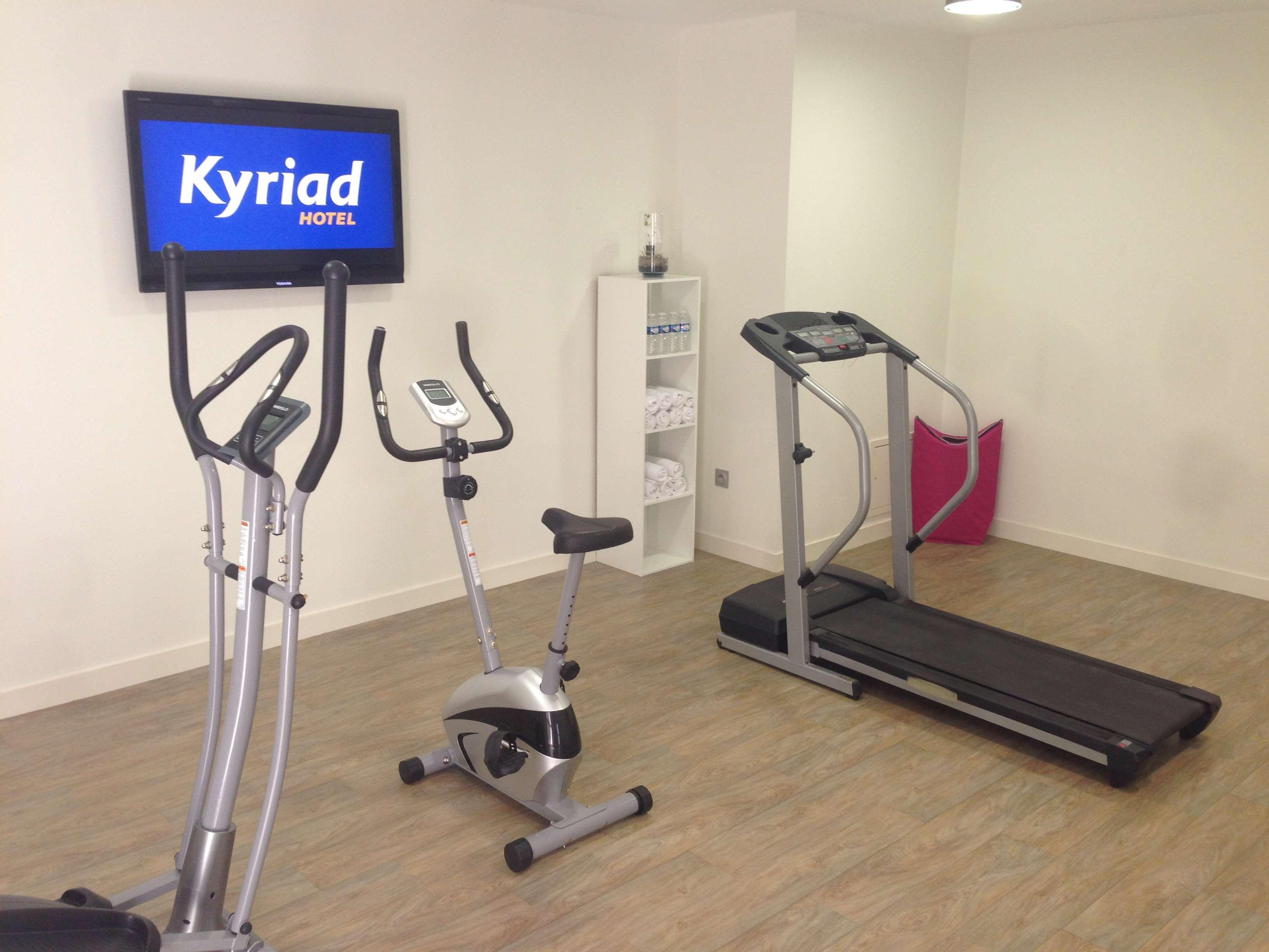 Kyriad Hotel Laval Dış mekan fotoğraf